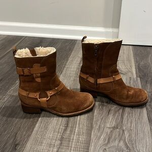 UGG Endell Lug Sole Buckle Moto Biker Harness Boot size 7